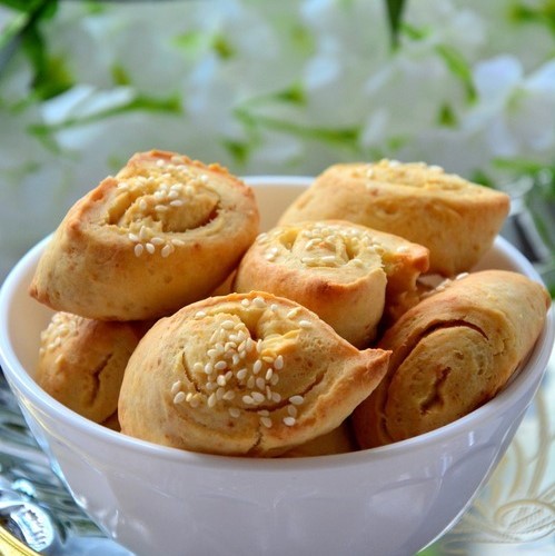 ПЕЧЕНЬЕ С ПЛАВЛЕНЫМ СЫРОМ ПЕЧЕНЬЕ С ПЛАВЛЕНЫМ СЫРОМ