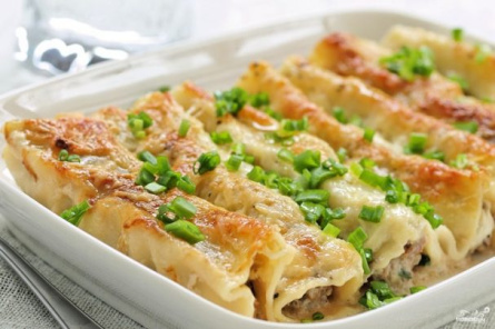 Каннеллони с грибами и ветчиной